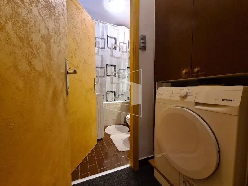 Izdavanje, stan, 60m², Blok 6, Podgorica