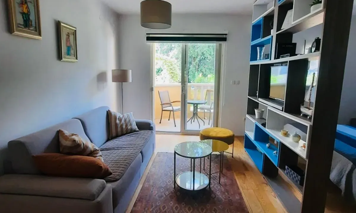 Prodaja, garsonjera, 38m², Pržno, Budva