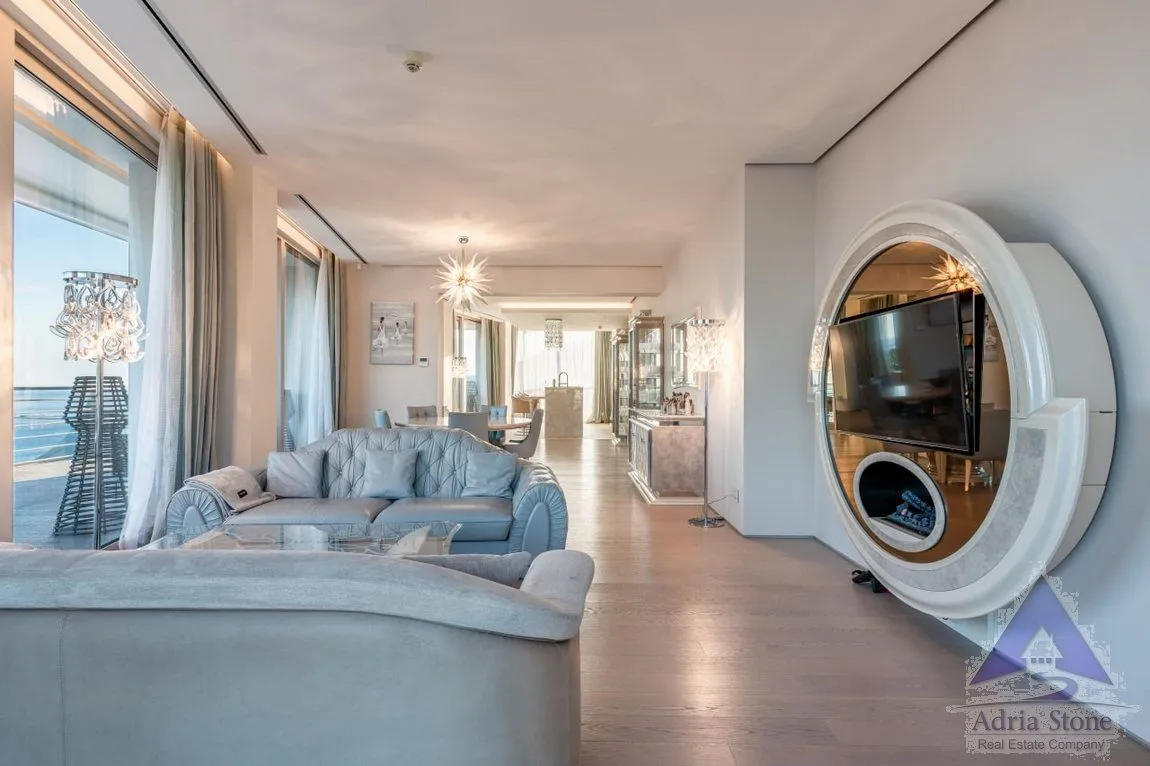 Sale, house, 562m², Zavala, Budva