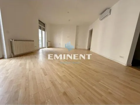 Izdavanje, trosoban stan, 130m², Stari Grad, Beograd - image 2