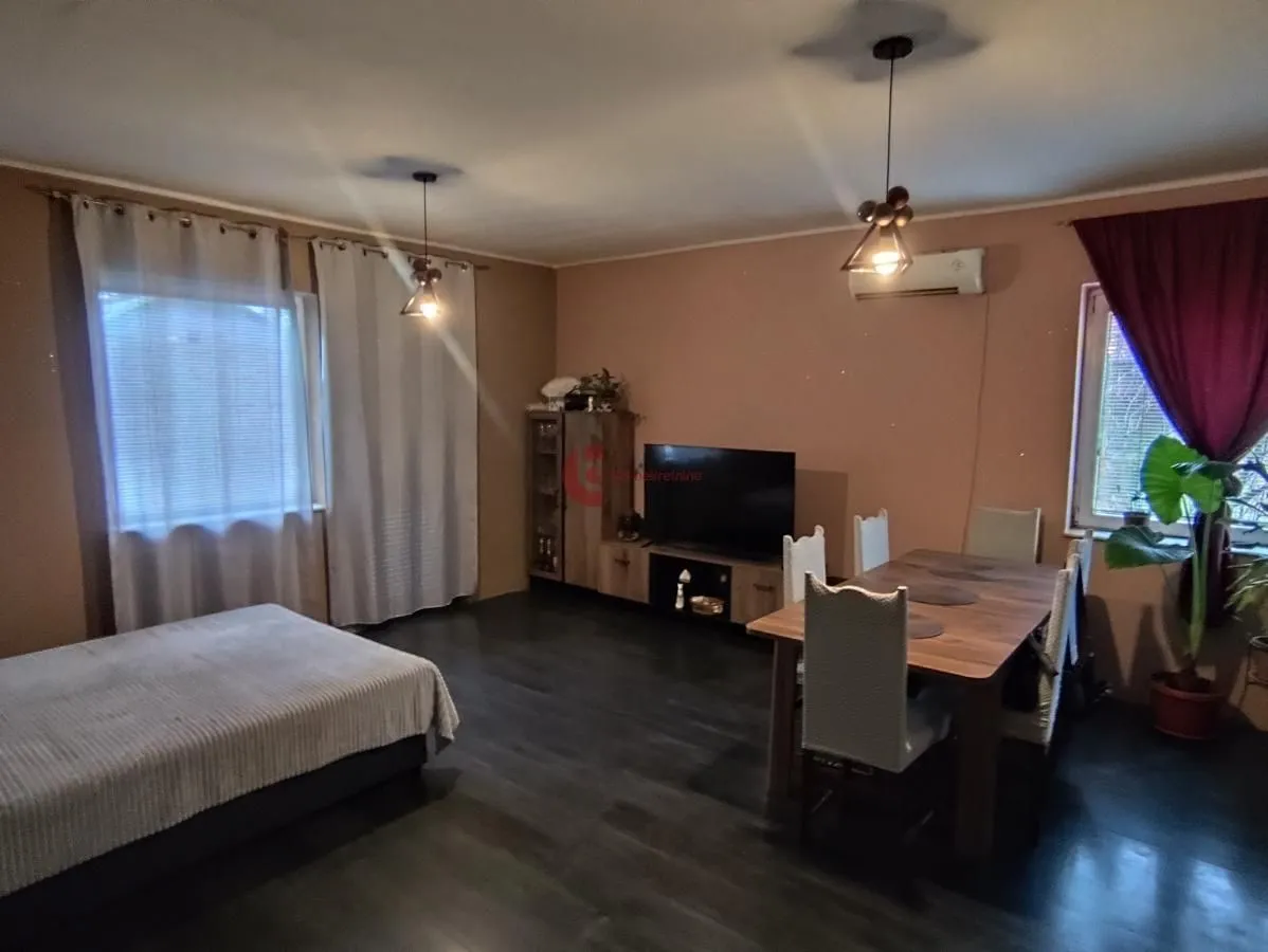 Prodaja, kuća, 117m², Zorka, Subotica