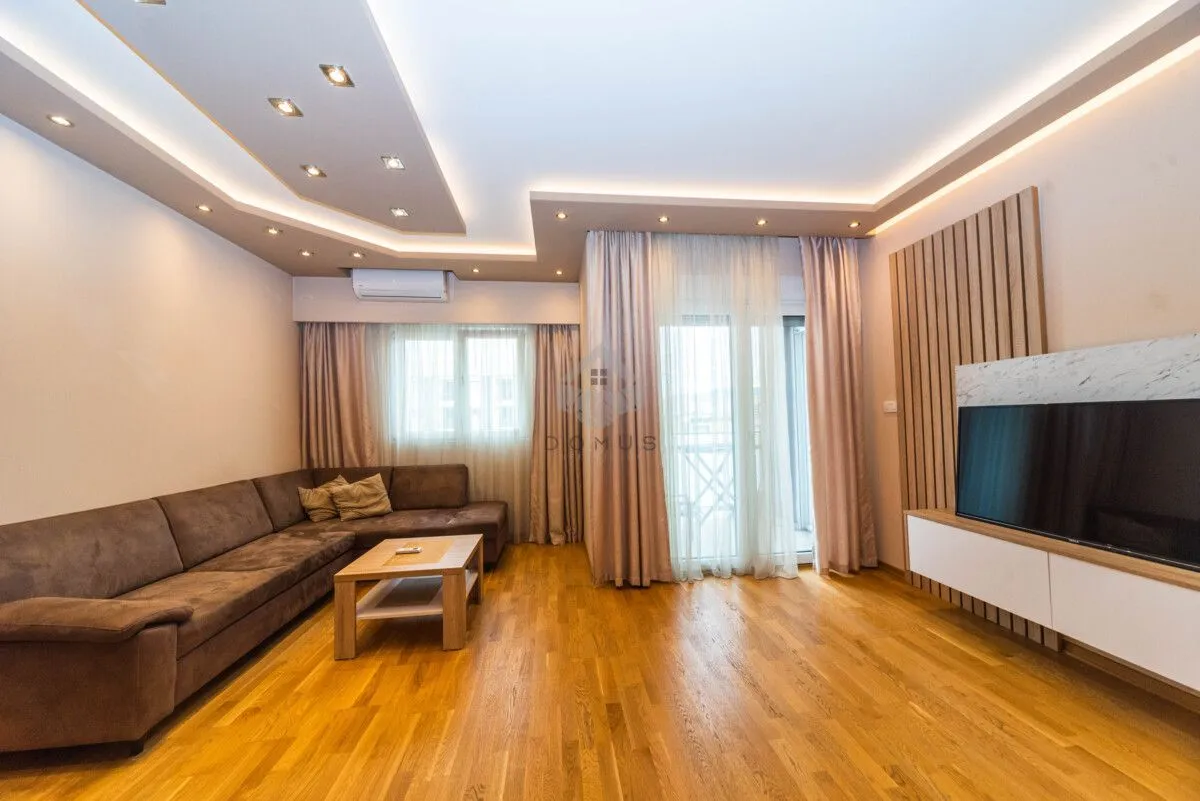 Izdavanje, jednosoban stan, 50m², Pobrežje, Podgorica