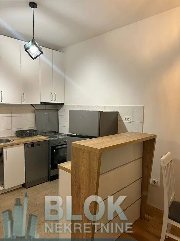 Izdavanje, jednosoban stan, 45m², City Kvart, Podgorica