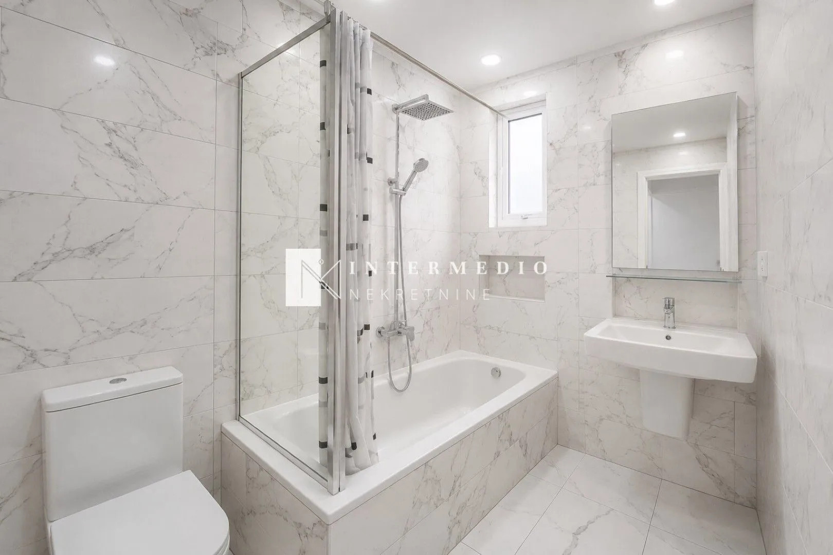 Prodaja, dvosoban stan, 70m², Gomila, Herceg Novi