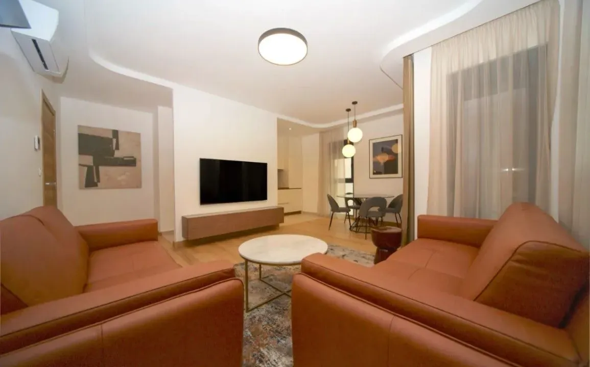 Izdavanje, dvosoban stan, 74m², New City, Podgorica