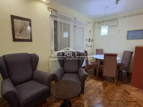 Izdavanje, jednosoban stan, 40m², Karaburma, Palilula Sve Podlokacije - image 1