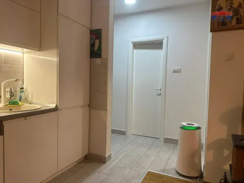 Izdavanje, trosoban stan, 60m², Novo naselje, Novi Sad - image 7