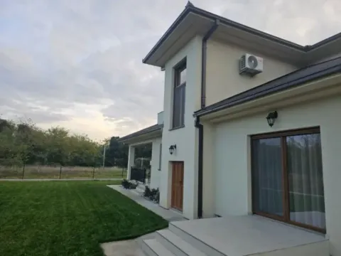 Prodaja, kuća, 212m², Tološi, Podgorica - image 12