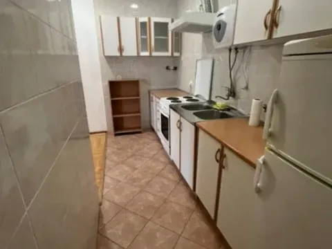 Izdavanje, dvosoban stan, 60m², Preko Morače, Podgorica - image 9