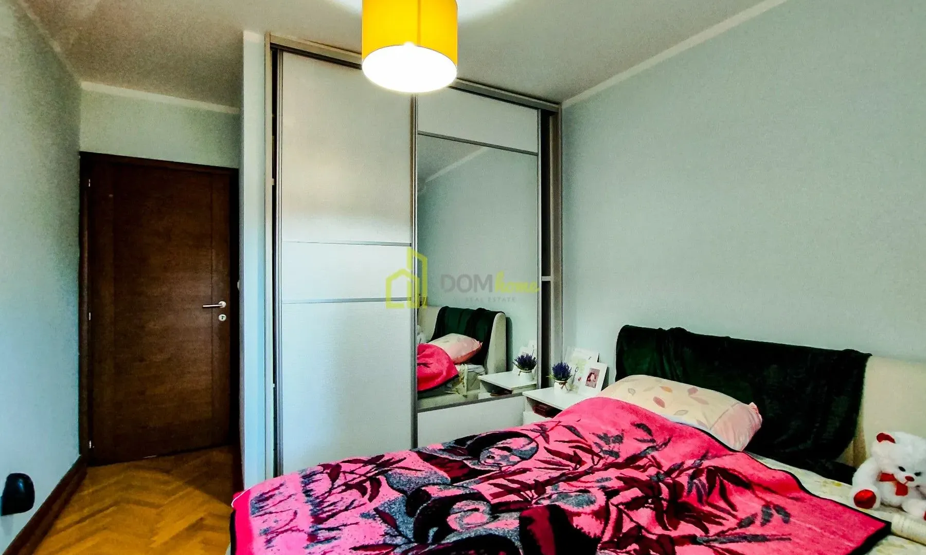 Prodaja, trosoban stan, 95m², Centar, Podgorica