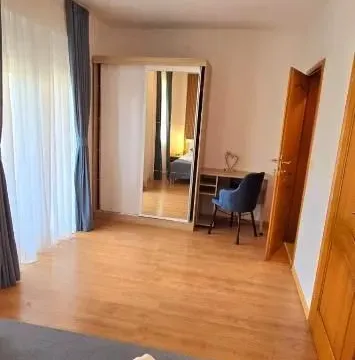 Izdavanje, dvosoban stan, 70m², Lastva Grbaljska, Kotor - image 8