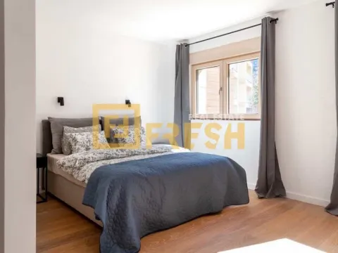 Prodaja, četvorosoban stan, 253m², Kotor, Crna Gora - image 33