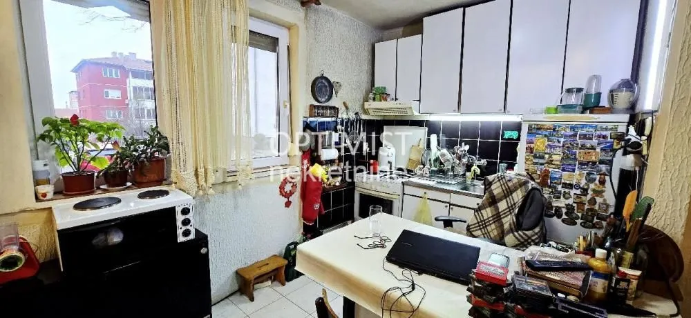 Prodaja, trosoban stan, 64m², Karaburma, Palilula Sve Podlokacije