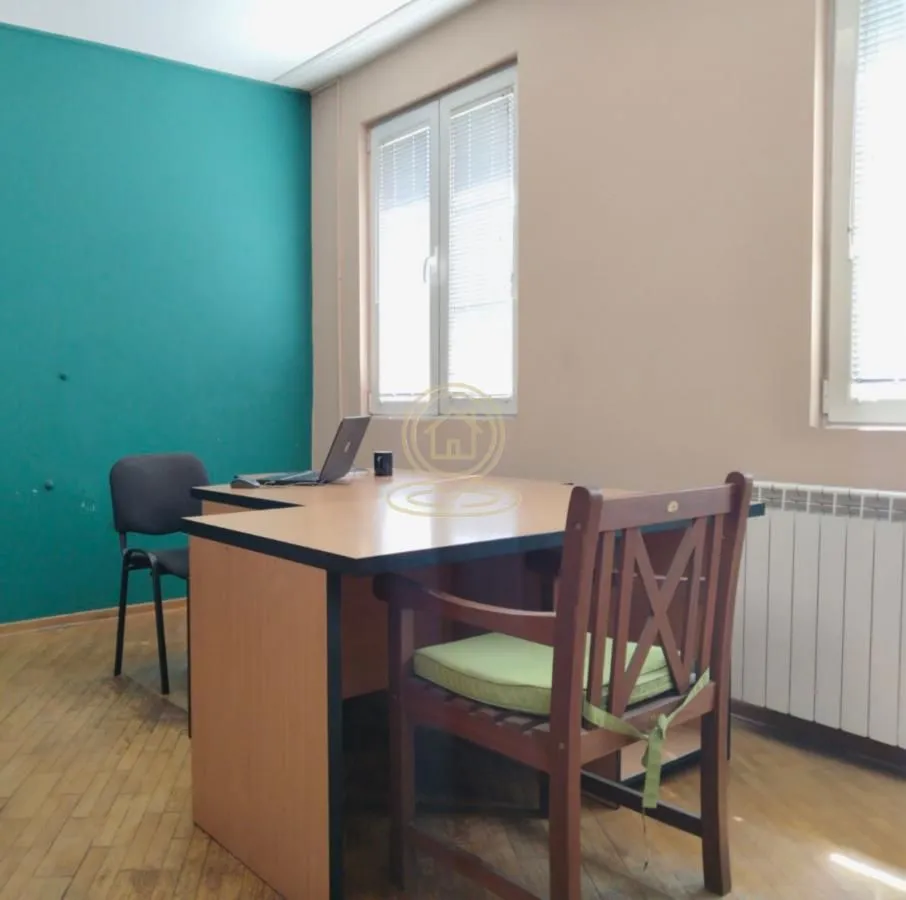 Rent, office space, 190m², Banjica, Voždovac Sve Podlokacije
