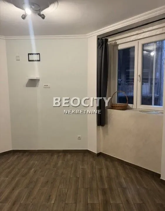 Izdavanje, stan, 26m², Zeleni Venac, Beograd