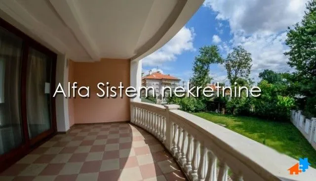 Izdavanje, stan, 250m², Savski Venac, Beograd
