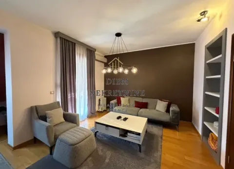 Izdavanje, trosoban stan, 140m², Podgorica, Crna Gora - image 19