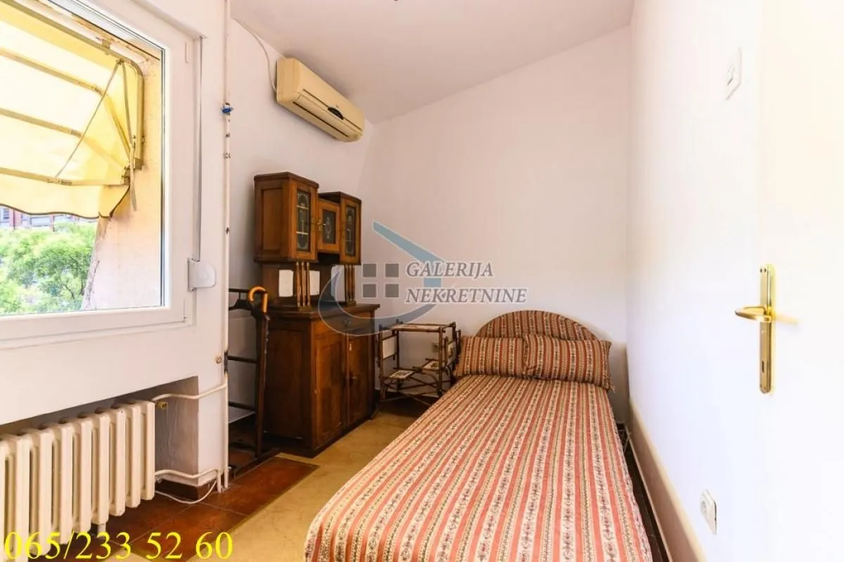 Izdavanje, trosoban stan, 96m², Lion, Zvezdara Sve Podlokacije