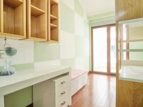 Prodaja, četvorosoban stan, 350m², Rafailovići, Budva - image 7