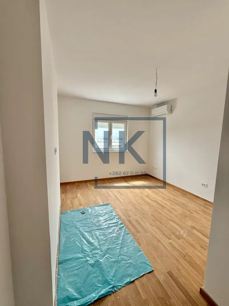 Prodaja, trosoban stan, 106m², Stari Aerodrom, Podgorica