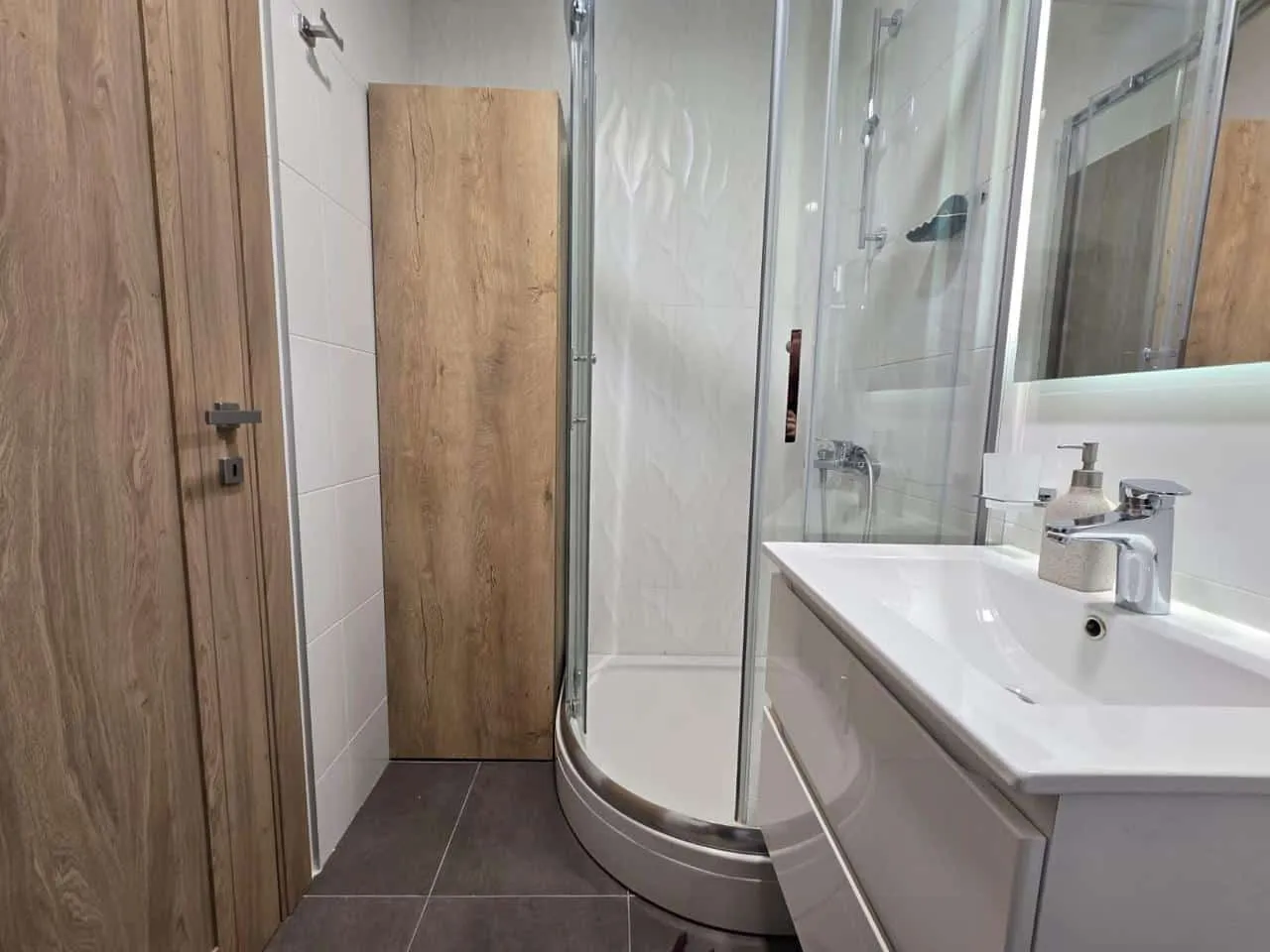 Izdavanje, stan, 26m², Master Kvart, Podgorica