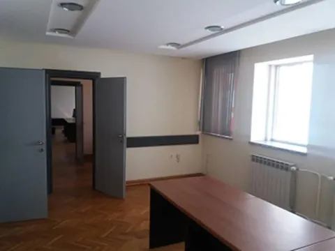 Izdavanje, poslovni prostor, 2400m², Zemun Gornji Grad, Zemun Sve Podlokacije - image 7
