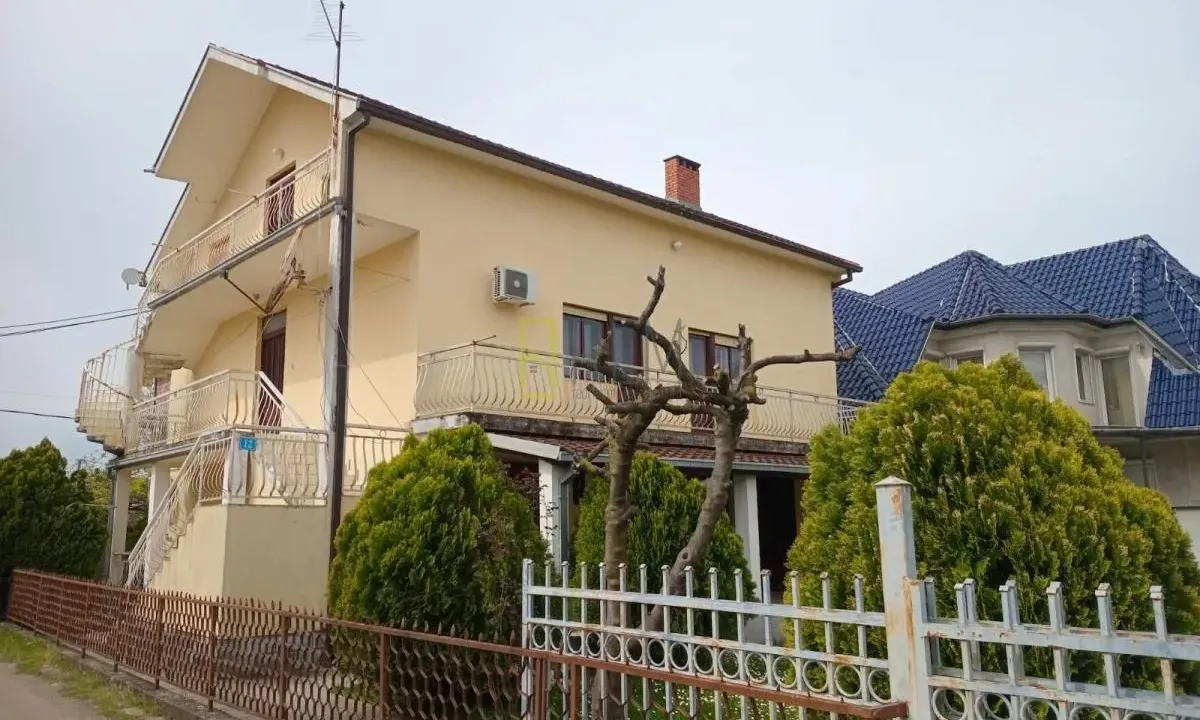 Sale, three bedroom apartment, 90m², Zagorič, Podgorica
