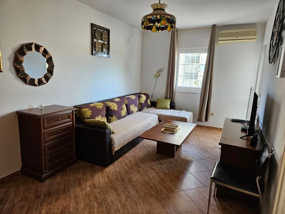 Prodaja, dvosoban stan, 60m², Sutomore, Bar