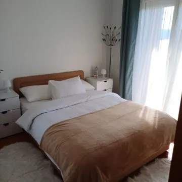 Izdavanje, dvosoban stan, 106m², Centar, Tivat - image 4