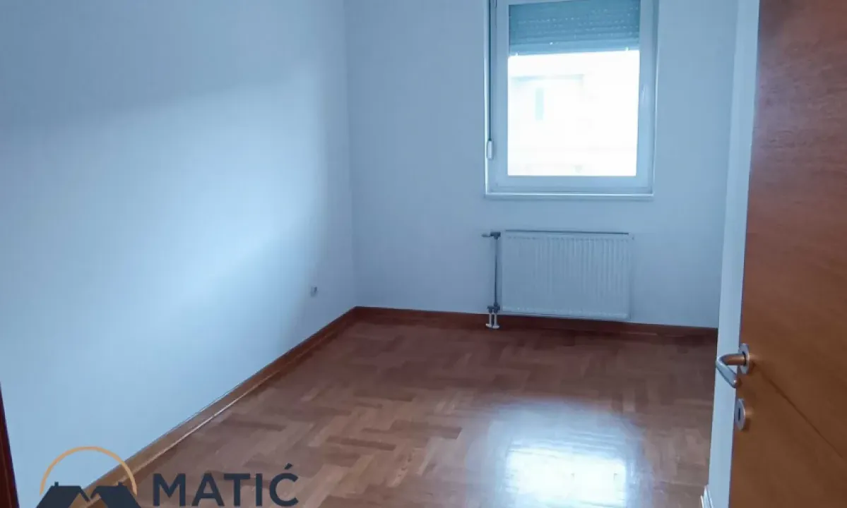 Prodaja, trosoban stan, 70m², Podbara, Novi Sad Sve Podlokacije