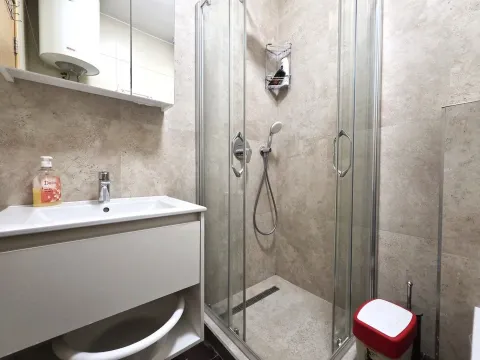 Rent, apartment, 45m², Tuški Put, Podgorica - image 9