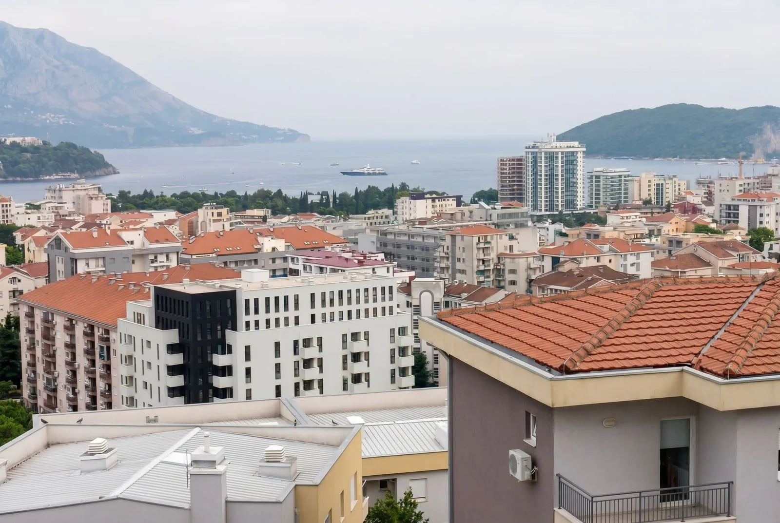 Rent, two bedroom apartment, 46m², Budva, Crna Gora