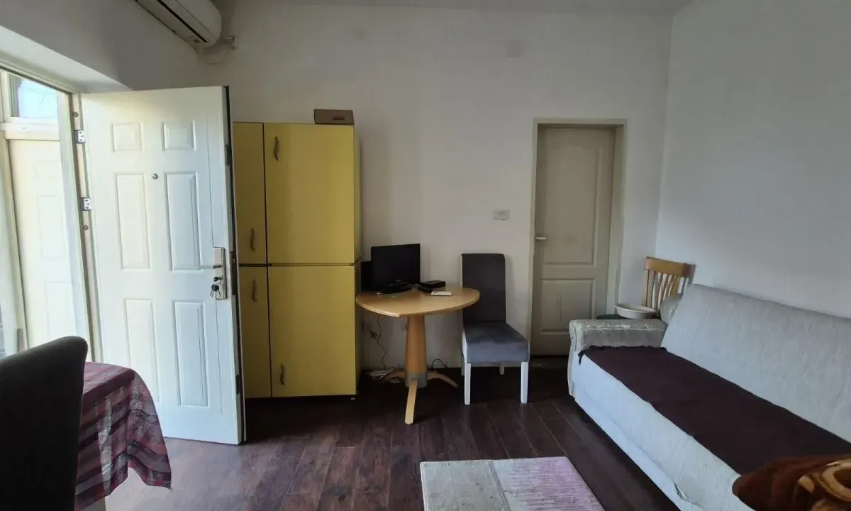 Prodaja, garsonjera, 89m², Centar, Jagodina