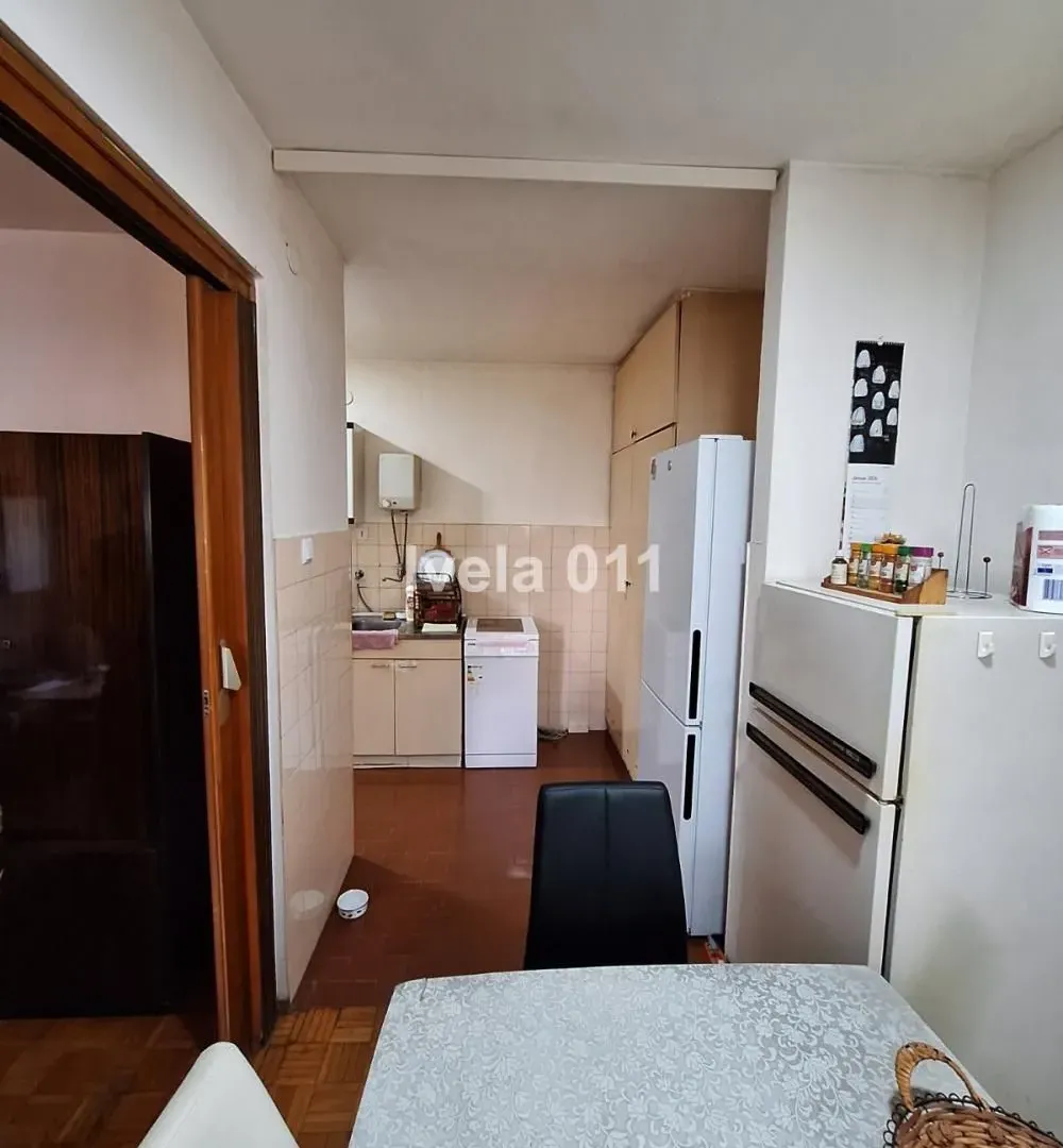 Prodaja, dvosoban stan, 59m², Resnik, Beograd