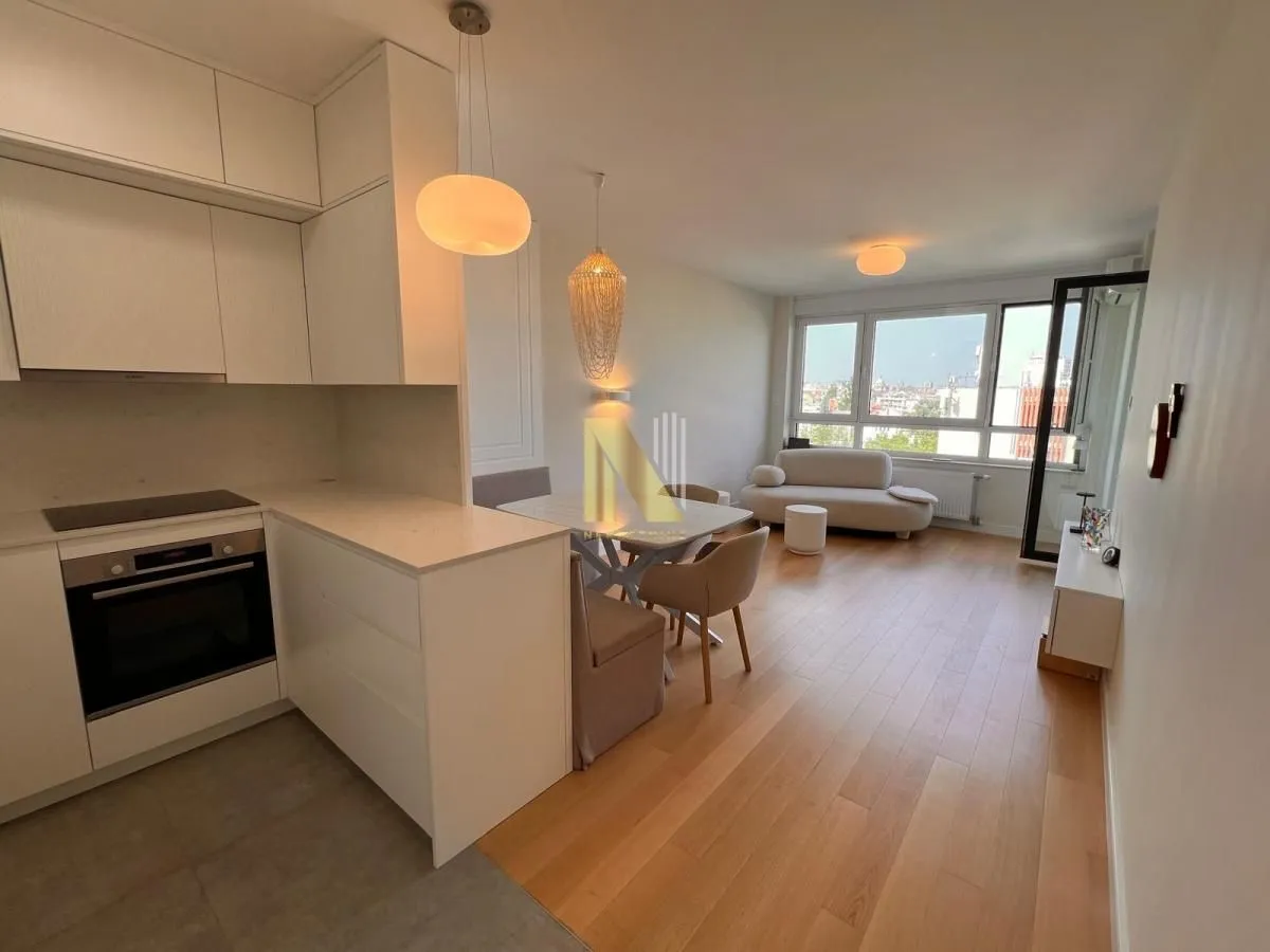 Prodaja, trosoban stan, 79m², Novi Sad, Srbija