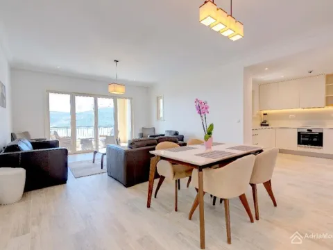 Sale, two bedroom apartment, 143m², Radovići, Tivat - image 2