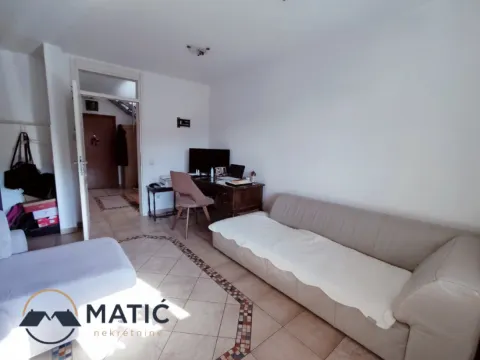 Sale, four bedroom apartment, 80m², Bulevar Oslobodjenja, Novi Sad Sve Podlokacije - image 2