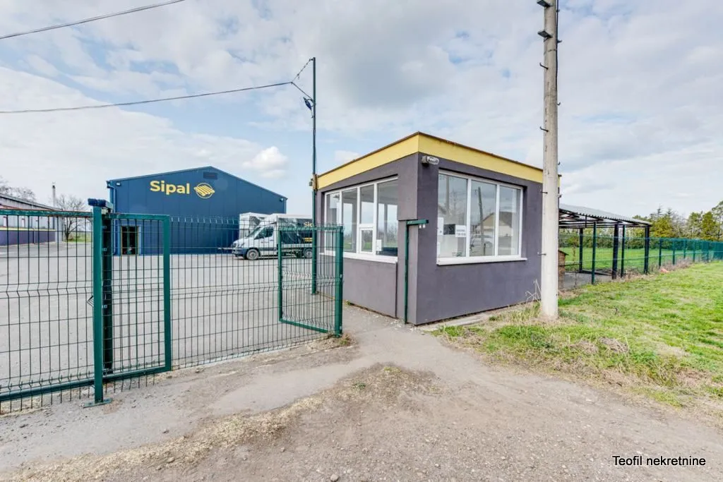 Sale, office space, 1200m², Bečej, Novi Sad