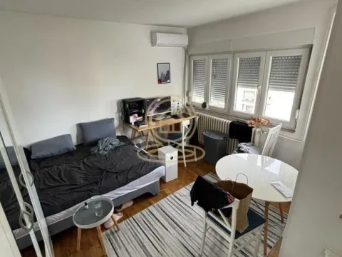 Prodaja, garsonjera, 22m², Železnička Stanica, Novi Sad Sve Podlokacije - image 2