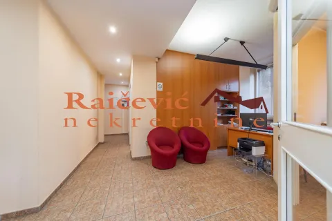 Sale, office space, 138m², Banovo Brdo, Beograd - image 3