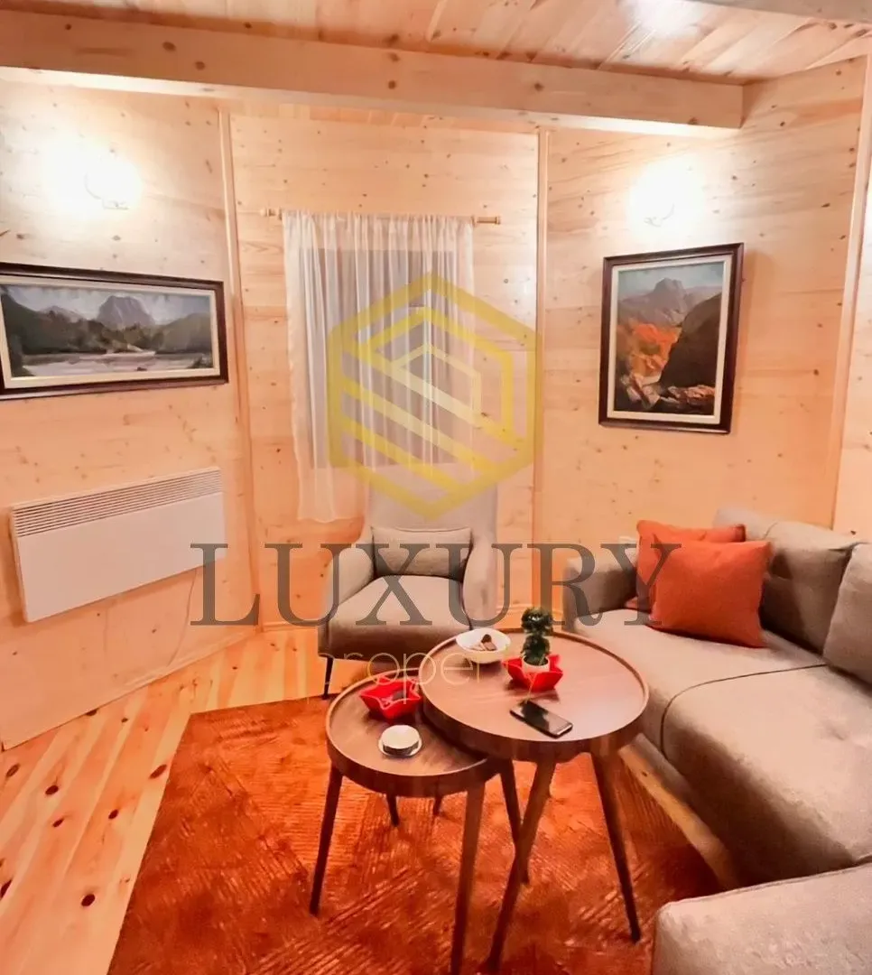 Izdavanje, kuća, 63m², Centar, Kolašin