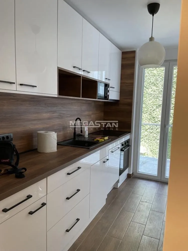 Rent, two bedroom apartment, 56m², Slavija, Vračar Sve Podlokacije