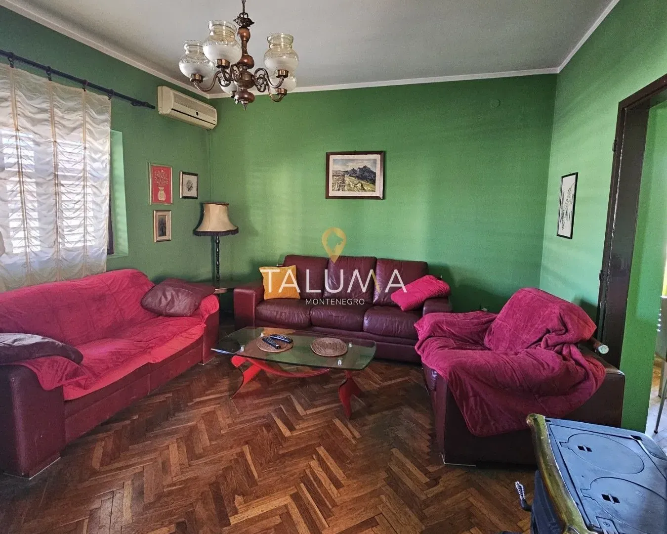 Sale, house, 300m², Masline, Podgorica