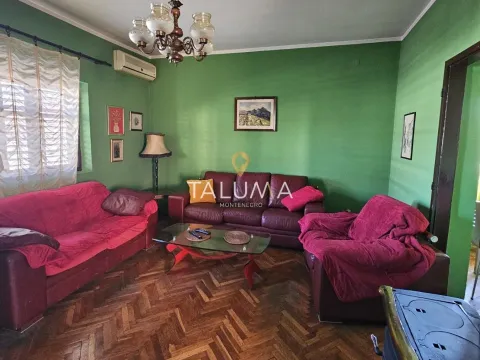 Prodaja, kuća, 300m², Masline, Podgorica - image 3