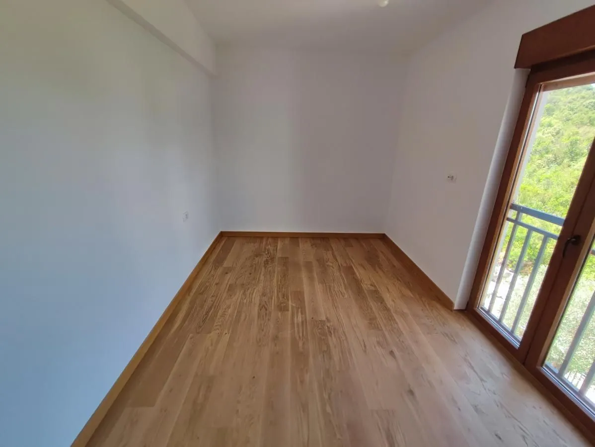Prodaja, trosoban stan, 113m², Đuraševići, Tivat