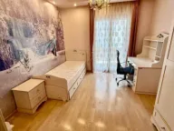 Rent, three bedroom apartment, 100m², City Kvart, Podgorica - image 6