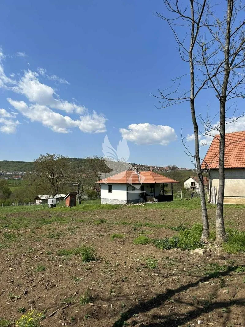 Prodaja, kuća, 226m², Centar, Topola