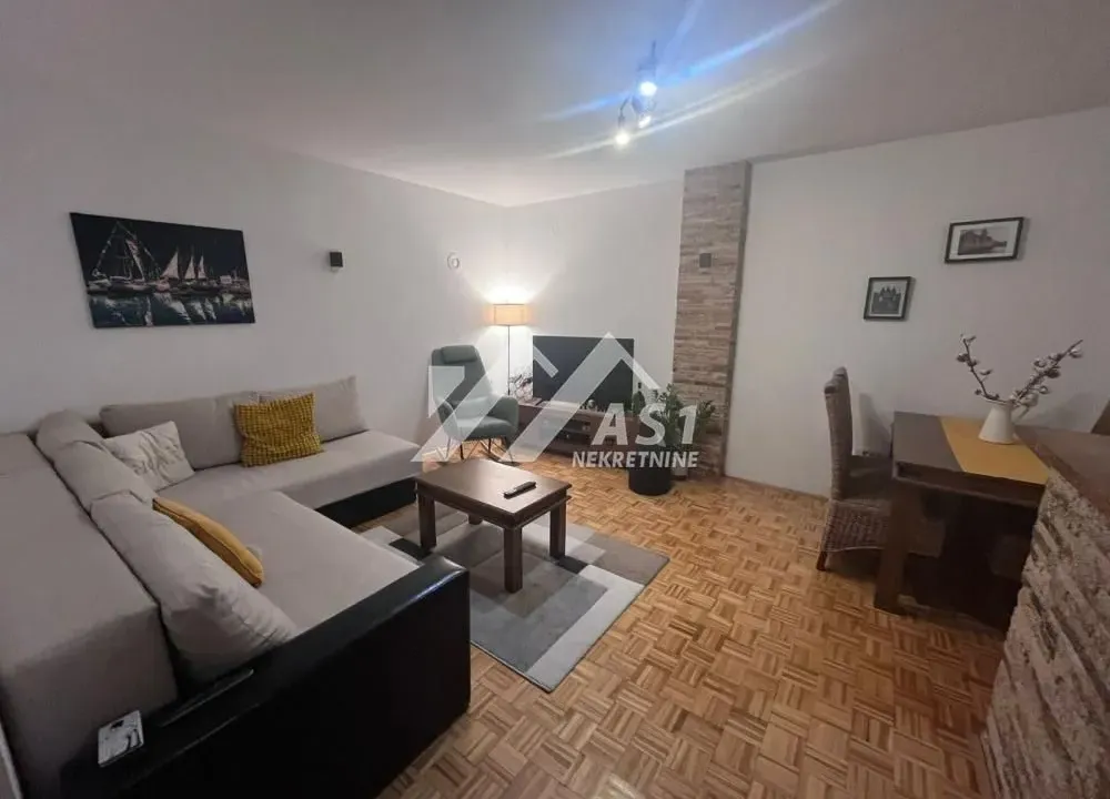 Izdavanje, trosoban stan, 60m², Liman 4, Novi Sad Sve Podlokacije