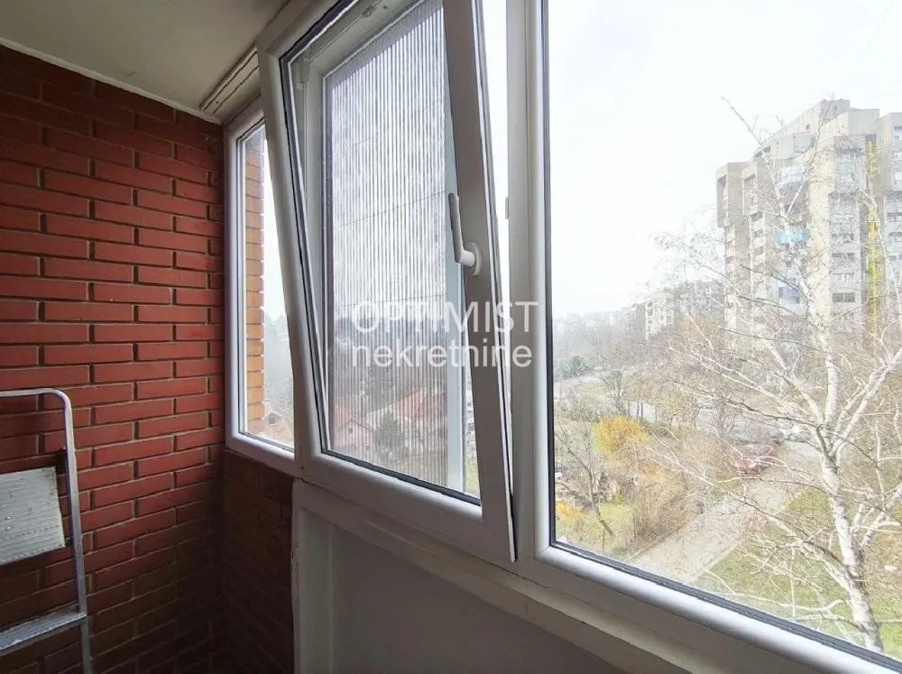 Prodaja, dvosoban stan, 57m², Petlovo Brdo, Beograd