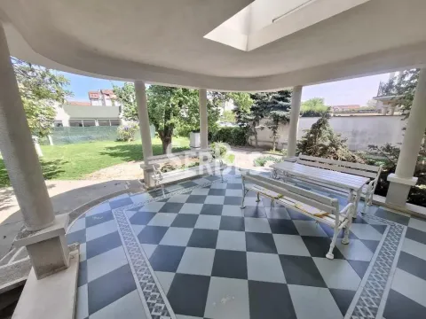 Rent, office space, 300m², Nova Detelinara, Novi Sad Sve Podlokacije - image 17